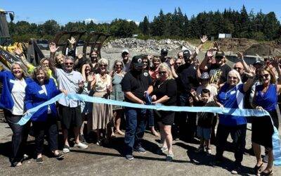 Ridgefield Landscape Products Ribbon Cutting